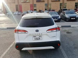 2024 تويوتا كرولا كروس LE