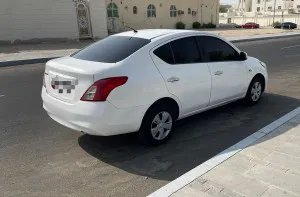 2015 نيسان صني S