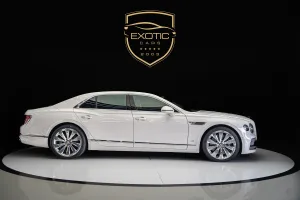 2021 بنتلي فلاينج سبير V8