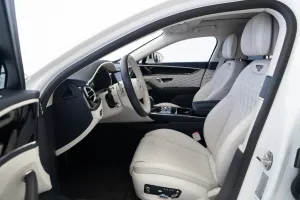 2021 بنتلي فلاينج سبير V8