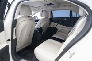 2021 بنتلي فلاينج سبير V8