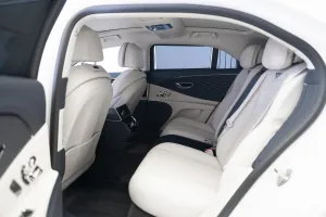 2021 بنتلي فلاينج سبير V8