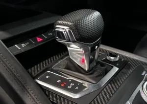 2022 اودي آر ٨ Coupe 5.2 FSI V10