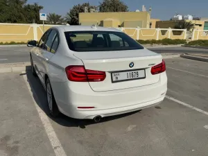 2017 بي أم دابليو الفئة - 3 318i