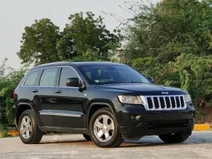 2011 Jeep Grand Cherokee Laredo E