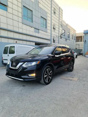 2018 نيسان روج SL