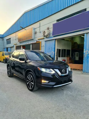 2018 نيسان روج SL