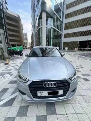 2017 اودي آي ٣ Prestige