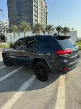 2018 جييب جراند شيروكي Laredo X