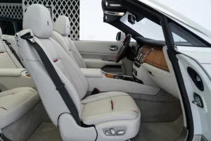 2019 رولز رويس دون standard