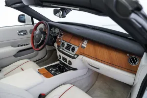 2019 رولز رويس دون standard