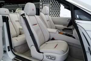 2019 رولز رويس دون standard