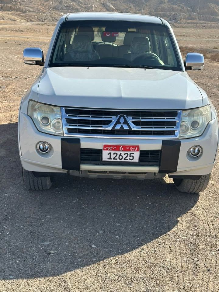 2011 Mitsubishi Pajero GT