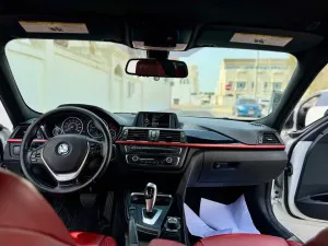 2012 بي أم دابليو الفئة - 3 328