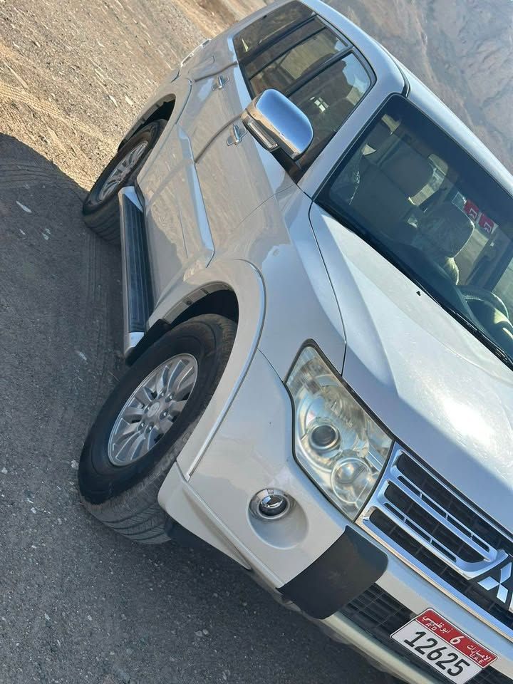 2011 Mitsubishi Pajero GT