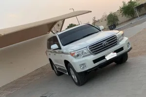 2015 Toyota Land Cruiser VXR