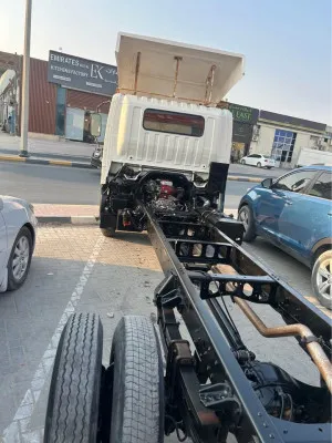 2015 هينو الفئة ٧٠٠