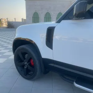 2022 لاند روفر ديفندر 110 SE