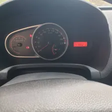 2012 فورد فيجو Titanium