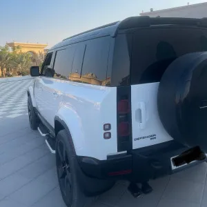 2022 لاند روفر ديفندر 110 SE