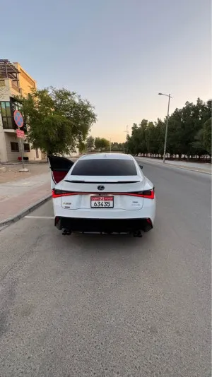 2023 لكزس اي اس IS 350