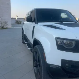 2022 لاند روفر ديفندر 110 SE