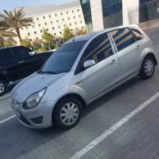 2012 فورد فيجو Titanium