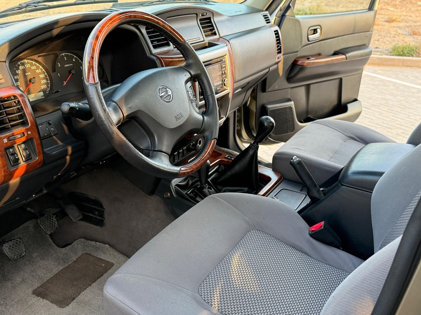 2014 Nissan Patrol Super Safari Safari MT
