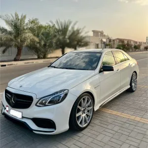 2010 Mercedes-Benz E63 AMG