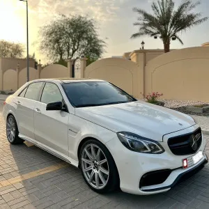 2010 Mercedes-Benz E63 AMG