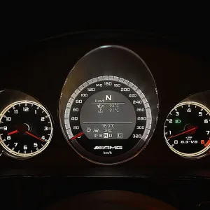 2010 Mercedes-Benz E63 AMG