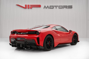 2019 فيراري 488 بيستا