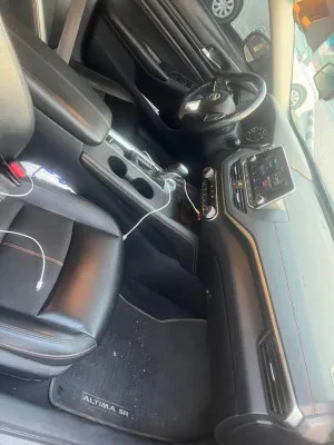 2019 Nissan Altima SR