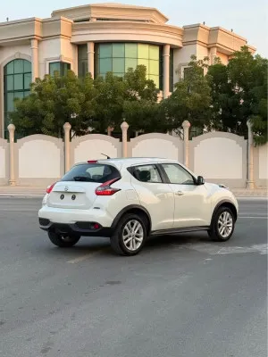 2015 نيسان جوك S
