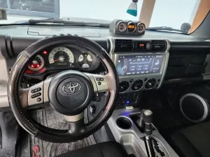 2014 تويوتا أف جي كروزر STD