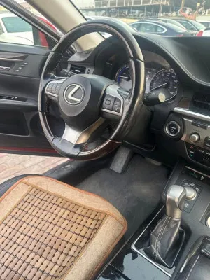 2016 Lexus ES ES300h