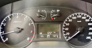 2014 نيسان تيدا LE