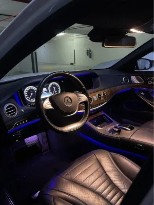 2015 مرسيدس-بنز الفئة - S S400