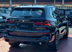 2026 بي أم دابليو اكس - 6 XDrive40i