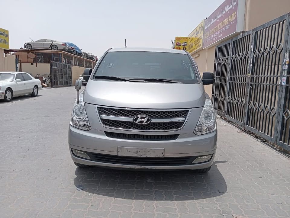 2011 هيونداي ستاريكس Touring