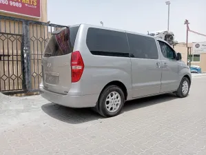 2011 هيونداي ستاريكس Touring