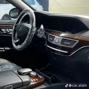 2010 Mercedes-Benz S-Class S550