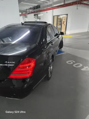 2010 Mercedes-Benz S-Class S550