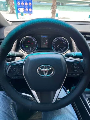 2018 تويوتا كامري Hybrid LE