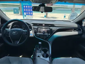 2018 تويوتا كامري Hybrid LE