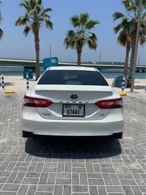 2018 تويوتا كامري Hybrid LE