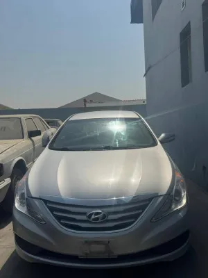 2014 هيونداي سوناتا SE