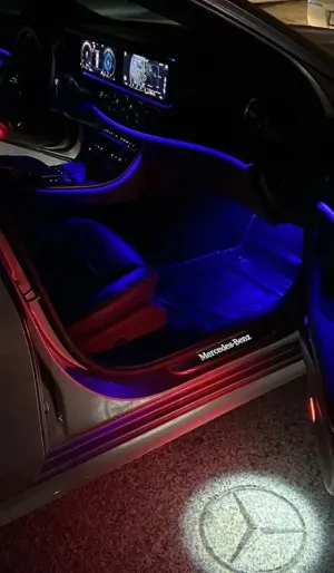 2021 مرسيدس-بنز الفئة - E E300