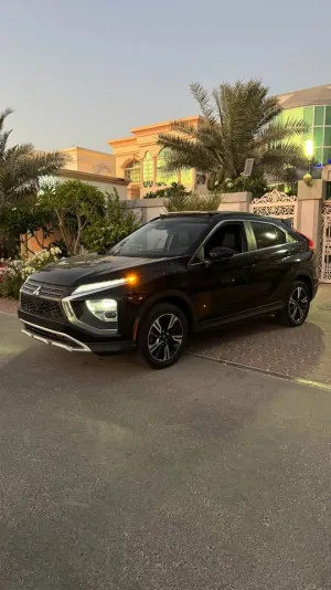 2023 ميتسوبيشي ايكلبس كروس LE