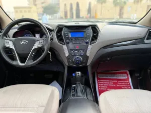 2014 هيونداي سانتا في Limited